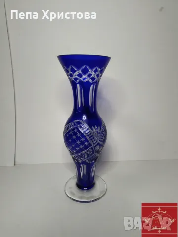 Ваза от оловен кобалтов кристал с ръчна гравировка