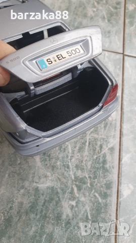 Mercedes S500 1:18 Maisto, снимка 8 - Колекции - 53493783