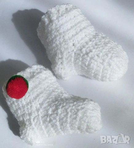 🍼 Бебешки чорапи плетени с Българското знаме ръчна изработка, снимка 2 - Комплекти за бебе - 53733164