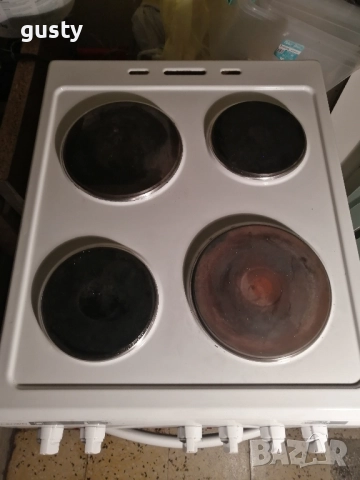 готварска печка CROWN , снимка 5 - Печки, фурни - 52553407