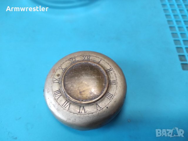 Стара метална кутия от джобен часовник , снимка 1 - Антикварни и старинни предмети - 41382894