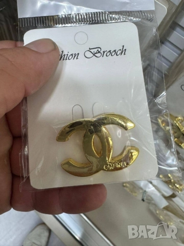брошки ysl saint laurent chanel dolce gabbana, снимка 5 - Други - 52093079