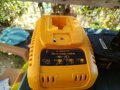 Винтоверт Dewalt 18v li-on, снимка 3