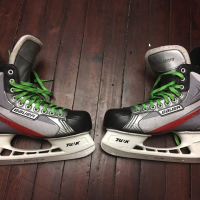 Хокейни кънки BAUER VAPOR 45.5, снимка 1 - Зимни спортове - 44686281
