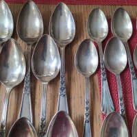 Сребърни прибори лъжици лъжички ножове , снимка 12 - Антикварни и старинни предмети - 39903473