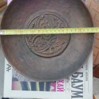Стара медна чиния за стена, снимка 3 - Антикварни и старинни предмети - 34097312