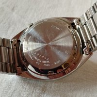 SEIKO 5 (SKXS77K) - оригинален японски часовник с гравирани надпис и емблема на стъклото, снимка 9 - Мъжки - 44313017
