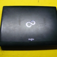 Лаптоп за части Fujitsu LifeBook P702, снимка 3 - Части за лаптопи - 36082329