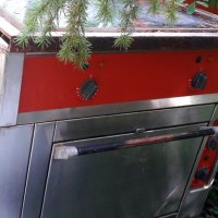 Професионална печка за кухня с керамичен плот и фурна хром-никел
