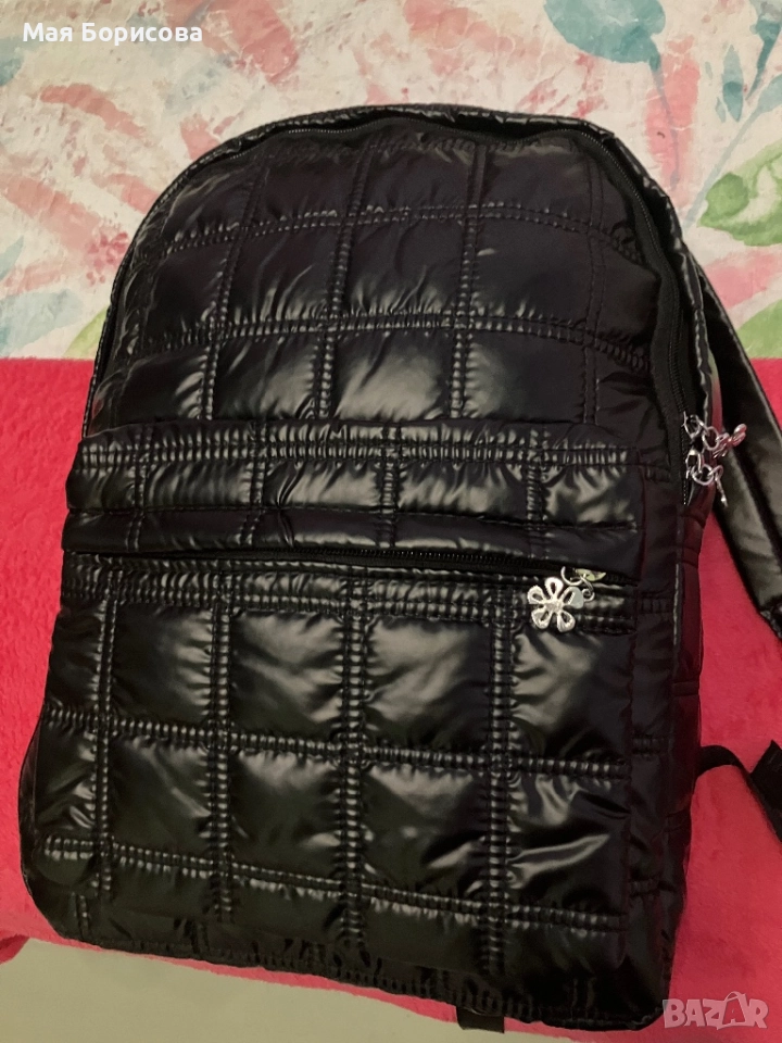 Дамска пухена раница, снимка 1