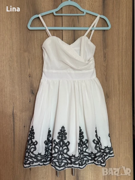 Рокля с черна бродерия, снимка 1