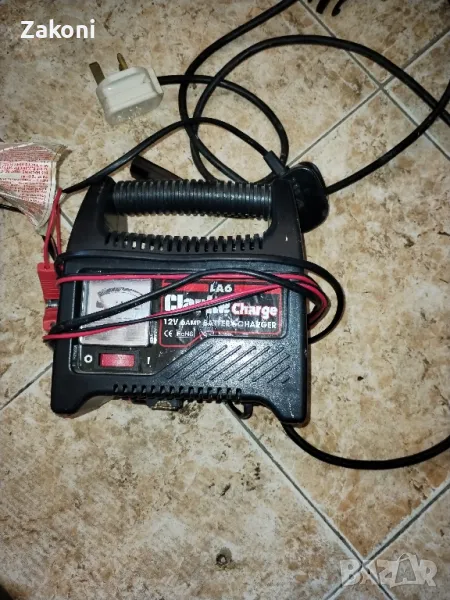 Зарядно за акумулатори"Clarke" , снимка 1