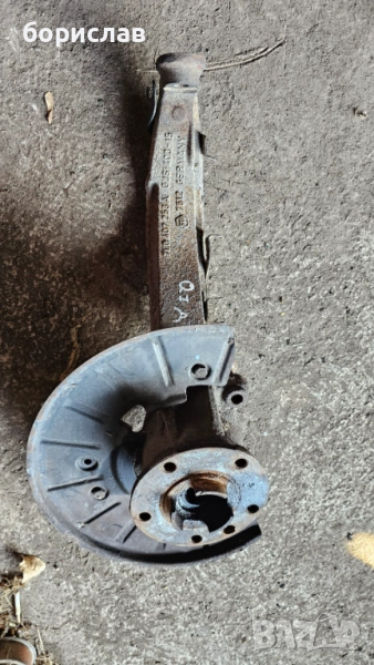 Десен шенкел за  audi q7 , снимка 1