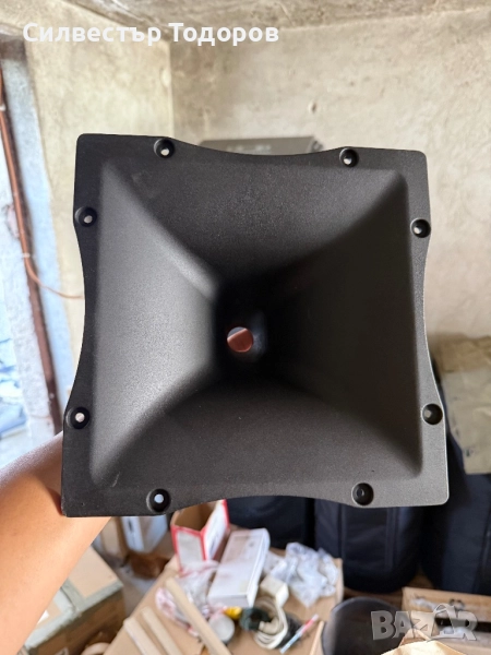 Продавам алуминиева хорна за драйвър 1" и 1.4", снимка 1