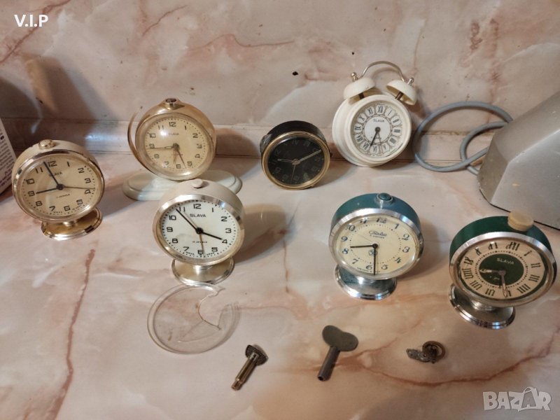 Седем стари будилника Слава / Slava, снимка 1