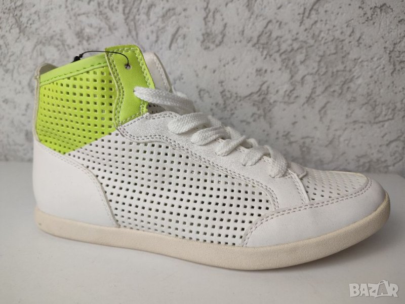 Високи перфорирани кецове House, снимка 1