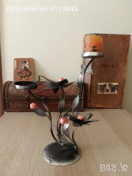 Красив ретро метален свещник 15 лв , снимка 1