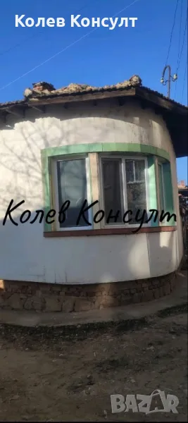 Продавам Тухлена къща в град Казанлък- център , снимка 1