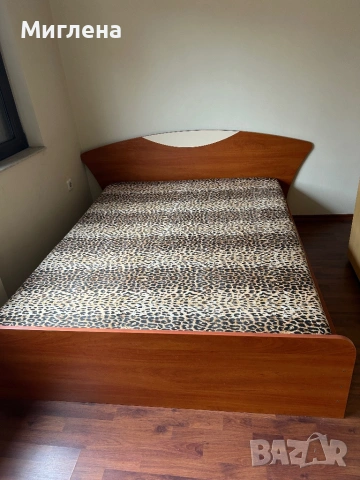 Продавам легло 140/200 + матрак+гардероб 