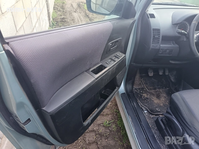 Mazda 5 2.0cd На Части, снимка 9 - Автомобили и джипове - 53683590