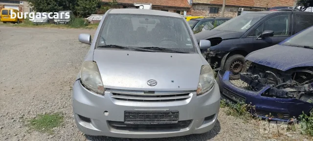 Daihatsu Sirion 1.3 - 91к.с. 2009г., снимка 3 - Автомобили и джипове - 55889154