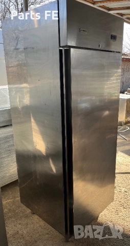 Професионален фризер вертикален profesionalen frizer vertikalen