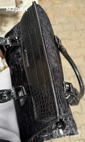 Оригинална чанта Laura Biagiotti, снимка 5 - Чанти - 48605418