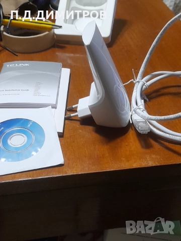 300 Mbps Universal  W iFi Range Extender, снимка 5 - Мрежови адаптери - 52345092