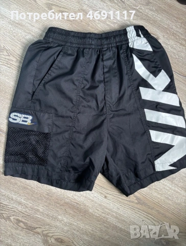 Оригинални къси панталони на Найк 