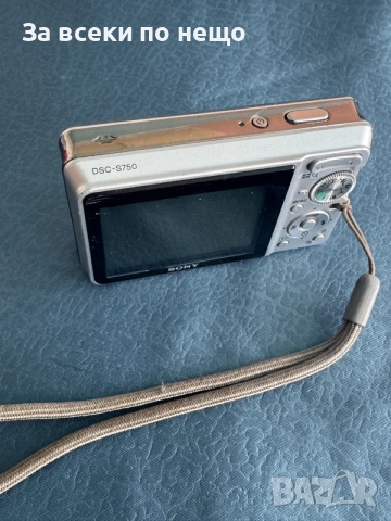 Цифров фотоапарат Sony CyberShot DSC-S750 , 7.2MP , 3x Zoom ,  Sony DSC-S750, снимка 9 - Фотоапарати - 56229084