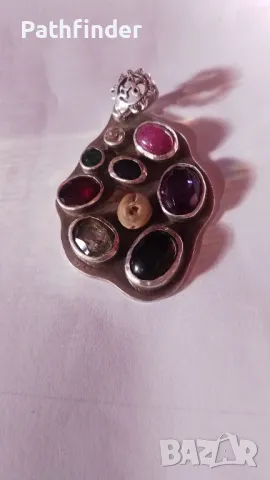 Дизайнерска висулка с ценни камъни уникат, снимка 5 - Колиета, медальони, синджири - 47796104