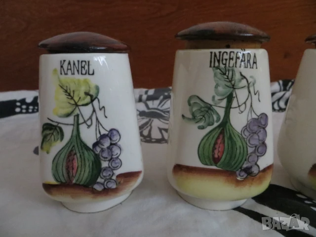 Винтидж съдове за подправки, снимка 5 - Антикварни и старинни предмети - 51164695