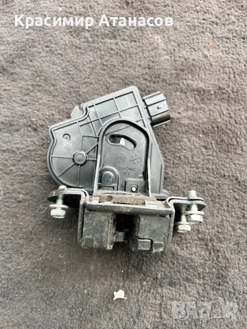 Брава заден капак за Тойота Авенсис T27.2009-2014г. Комби, снимка 10 - Части - 46256144