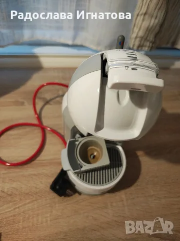 Кафемашина Dolce Gusto , снимка 3 - Кафемашини - 56167311