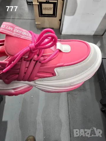 дамски маратонки , снимка 2 - Маратонки - 48857369