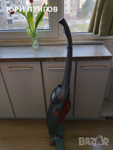 Вертикална прахосмукачка 1600W, снимка 5 - Прахосмукачки - 53753404