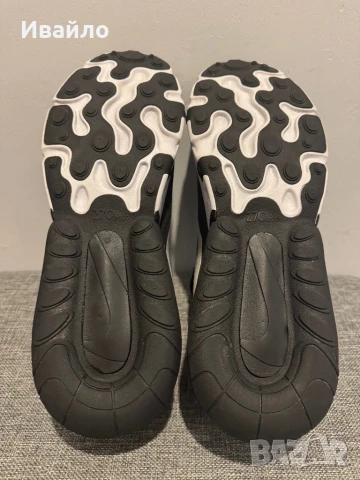 Nike Air Max 270 React., снимка 6 - Маратонки - 50748619