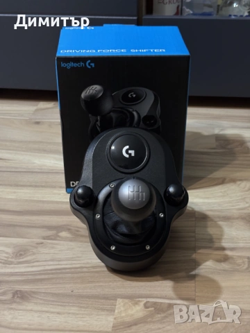 Скоростен лост Logitech driving force Shifter, снимка 2 - Джойстици и геймпадове - 53688907