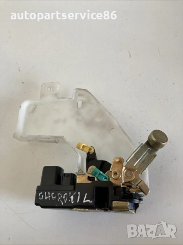 Механизъм за заключване на предна лява врата за Jeep Cherokee 3.7 (2005), снимка 2 - Части - 53568851