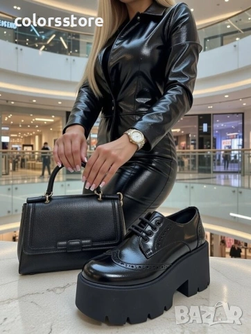 Обувки на платформа - черна лъскава кожа - 820-L 