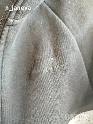 ГОРНИЩЕ Nike Tech Fleece за ръст 158-170, снимка 4 - Спортни дрехи, екипи - 52492088