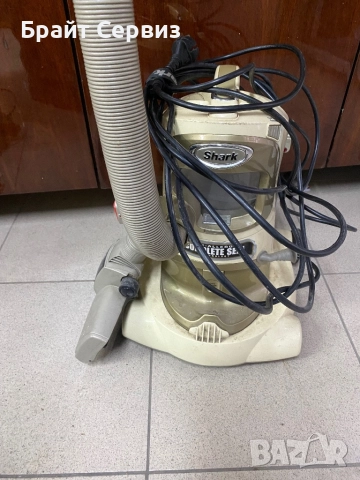 Оригинална прахосмукачка Shark