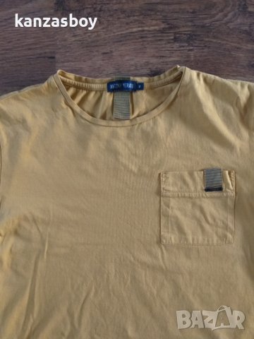antony morato - страхотна мъжка тениска КАТО НОВА, снимка 2 - Тениски - 41569484