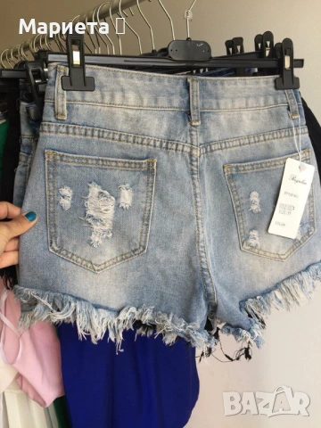 Къси дънкови гащи с перлички, снимка 3 - Къси панталони и бермуди - 53042258