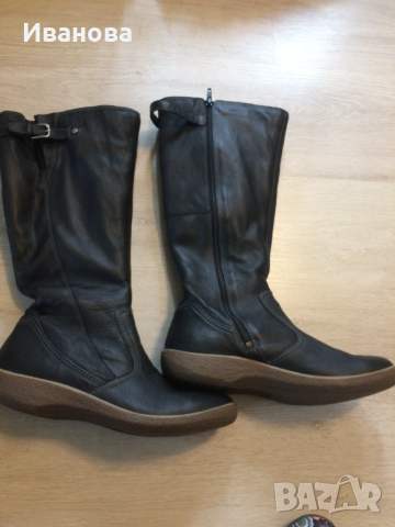 Почти нови,черни  ботуши Ессо.Естественна кожа.