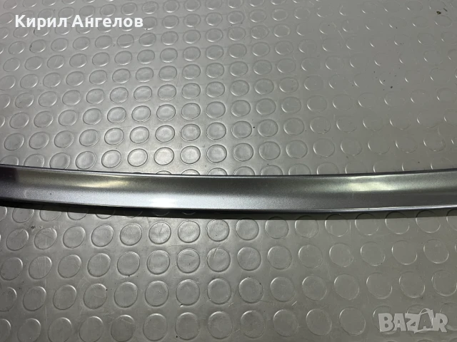 Лип на багажника за BMW E46 Седан, снимка 3 - Части - 50958591