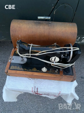 Стара руска шевна машина 2- М клас 