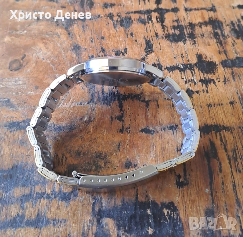 часовник Q&Q позлатен и сребрист аналогов кварцов с каишка от неръждаема стомана в кутия, снимка 7 - Други - 53707924