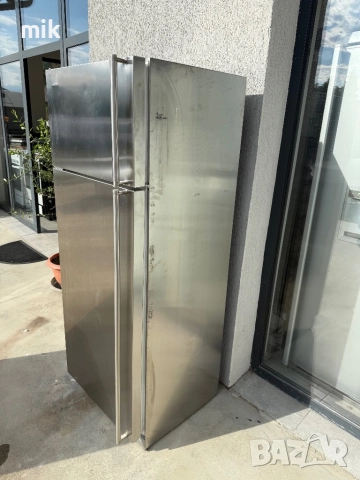 Хладилник SMEG с камера ИНОКС, снимка 2 - Хладилници - 51486931