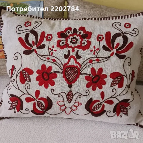 Декоративни възглавници на една кука и с бродерия, снимка 18 - Възглавници - 46883410